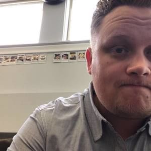 Meet your Posher, Levi